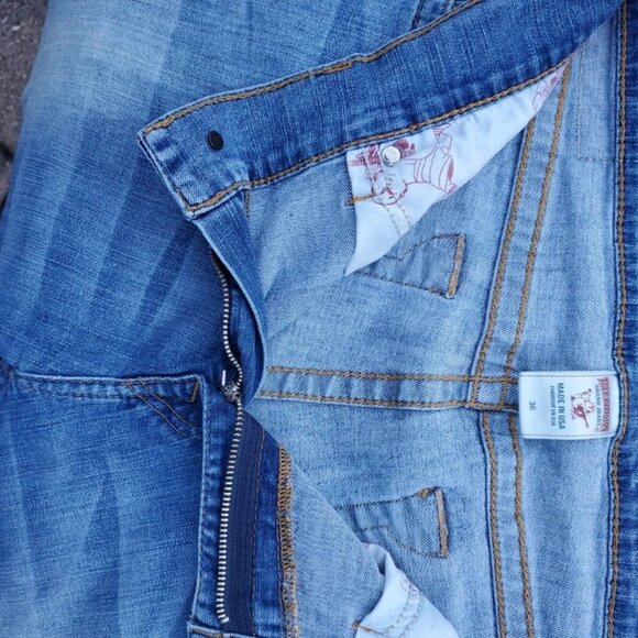 True Religion Bobby Men's Light Distressed Denim jeans 36/35 - Picture 3 of 6